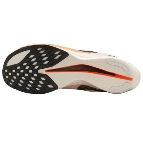 Athletic_Shoes